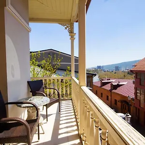 4* Hotel Sota Metekhi
